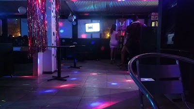 bar