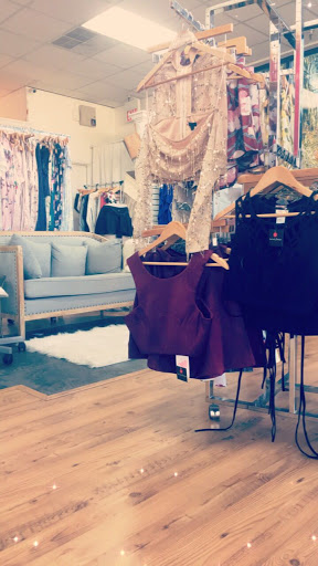 Your Lucky Boutique Gallery - United States