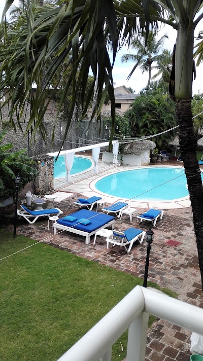 Photos of Caba&ntilde;a Elke