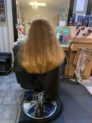 Wingate Hair Salon Logo