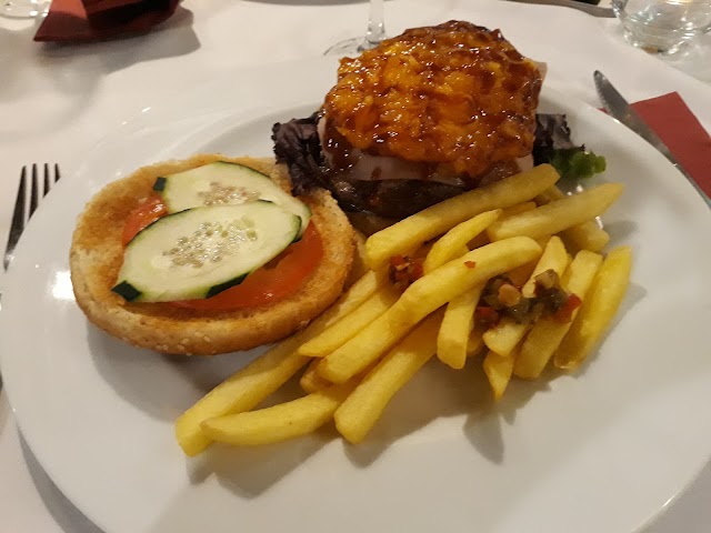 Vivaldos Beach / Restaurant