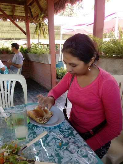 Photos of Caba&ntilde;as La J