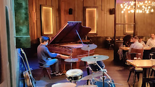 Photo n°71 de Crazy Hall Restaurant et Bar à Montigny-le-Bretonneux (Pizzeria)