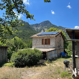 Photo n°14 de Conseil énergies habitat à Saint-Maximin-la-Sainte-Baume (Usine de panneaux solaires photovoltaïques)