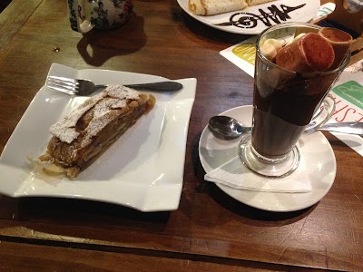 Photos of Oma's Cafe