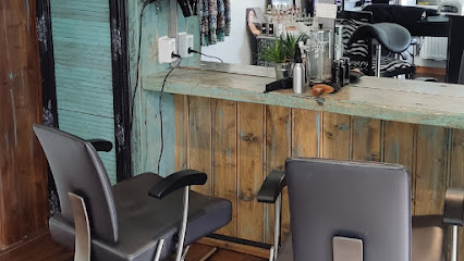 Priscilla's Hair & Nail Creations - Vuurbaakstraat ✂💅