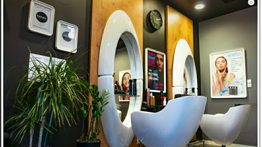 Włoski i Styl Anna Zalewska Fryzjer damski Barber Warszawa Mokotów