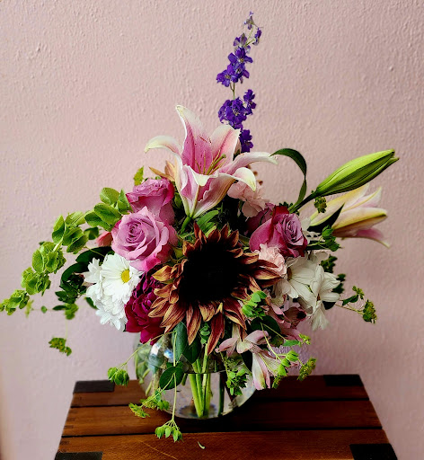 Bouquets by Beth - Thumbnail