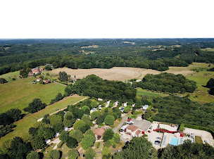 Photo n°6 de Camping Ushuaia Villages Les Poutiroux 4* à Limeuil en Périgord (Terrain de camping)