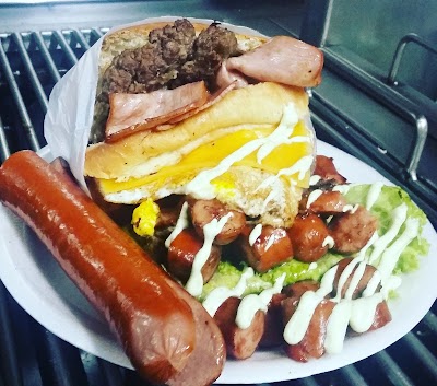 Photos of Man-Dingo Hotdog