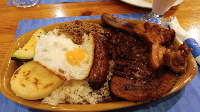 Patacón Pisao Restaurant