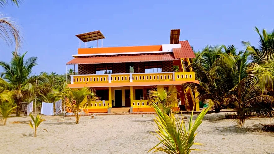 J K Residency, Malvan