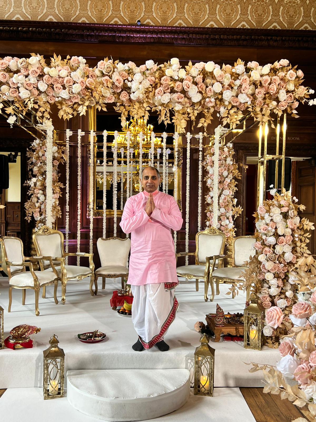 Hindu Priest Arjun Pandey | Best Hindu Priest in London - Priests & Officiants - photo 1