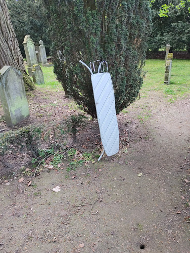 Friedhof Hermannstraße (2 Std. - Parkscheibe) - Thumbnail
