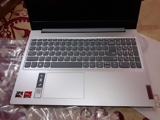 SANDYBRIDGE LAPTOP STORE.  post image