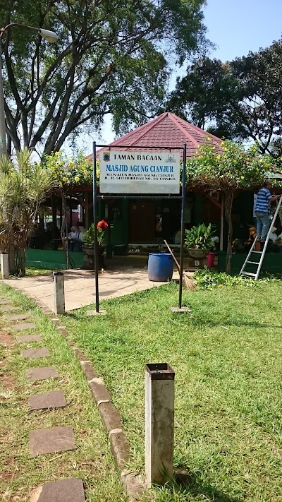 Photos of Taman Bacaan Masjid Agung Cianjur