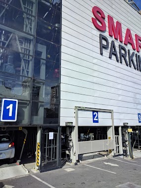 Smart Parking - Médica Uruguaya, Author: Francisco Gómez Cibils