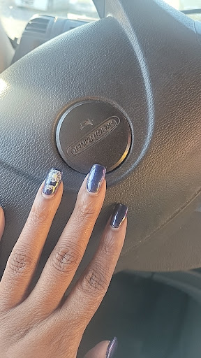 Visible Nails
