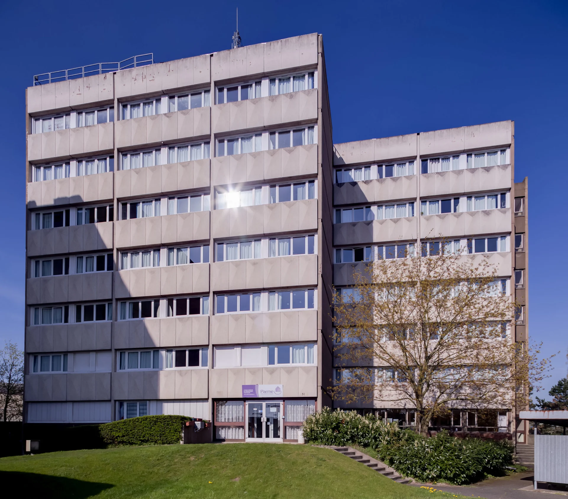 RESIDENCE PARME LAURIERS