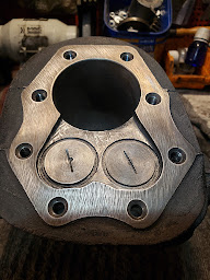 Photo n°31 de SOVIET SIDE-CAR BROTHERHOOD à Velaux (Magasin de pièces et d'accessoires pour motos)