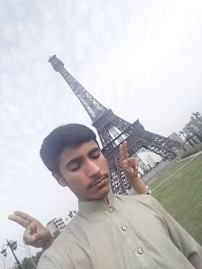 Eiffel Fountain lahore