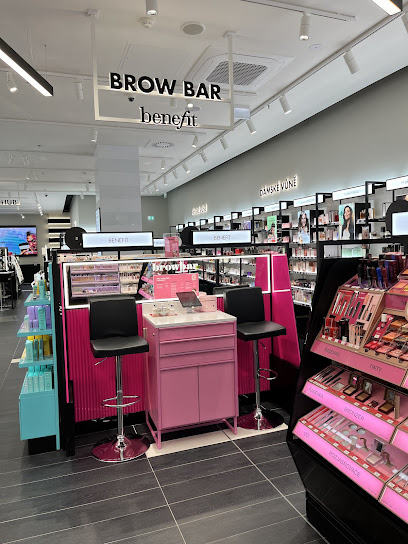 Benefit Brow Bar