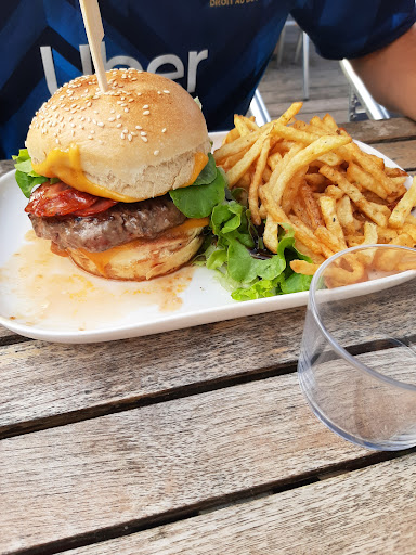 Photo 2 - Le Peak burger bar