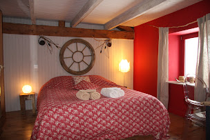 Photo n°21 de LA COLLINE AUX LOUPS Chambres et table d'hôtes de charme & SPA Bed and Breakfast-Vosges Gérardmer à Laveline-du-Houx (Hôtel bien-être)