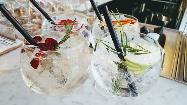 Gin&Tonic Bar