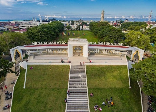 Taman Bustanussalatin, Author: Zulfitri Mj