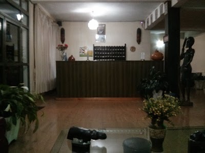 Photos of Amis-Plus