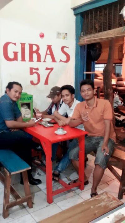 Photos of Giras 57