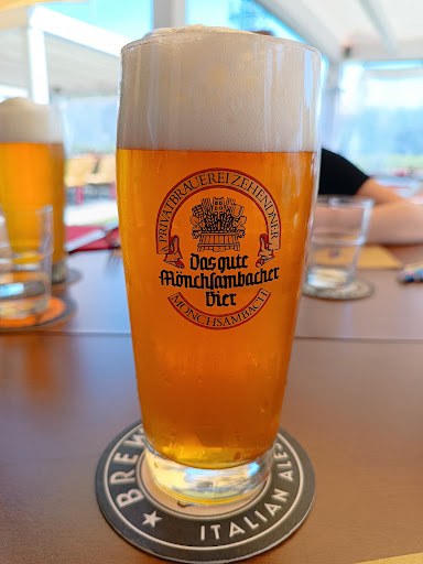 Arrogant Pub - Visual