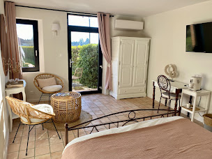 Photo n°23 de Aux coteaux d'Aussac à L'Honor-de-Cos (Chambre d'hôtes)