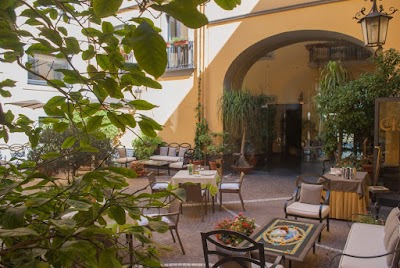 Photos of The Chemin&egrave;e Business Hotel