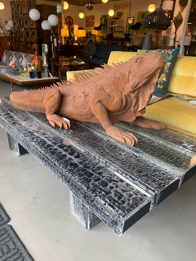modmood and RETRO Consignment Gallery - United States