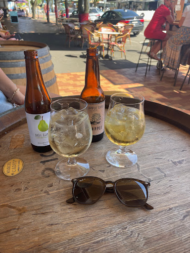 Peninsula Beverage Co. Mornington Gallery - Australia