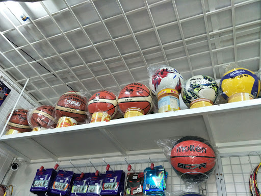EA LOCKSMITH&PJ SPORT GOODS