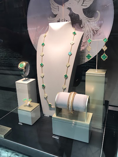 Photos of Van Cleef & Arpels