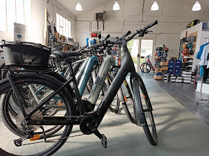 Photo n°7 de cycle-obsession.com à Gennes-Val-de-Loire (Magasin de réparation de vélos)