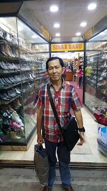 Toko Sepatu Sinar Baru, Author: Toko Sepatu Sinar Baru