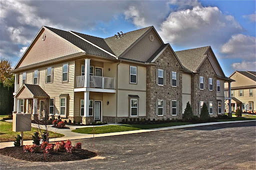 Shady Oak Apartments