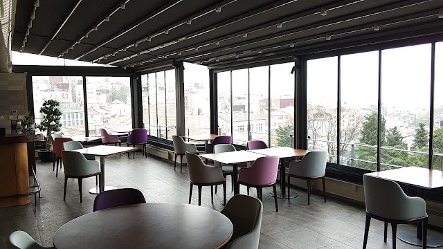 Tomtom Suites