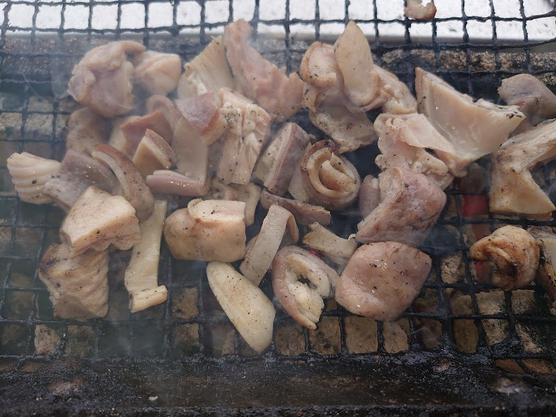 露店 炭火焼 もくもく屋 直売所＆仕込み部屋