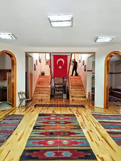 Ahmet Kutsi Tecer Kültür Evi