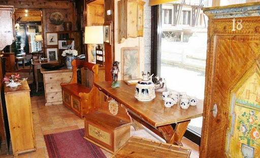 La Bifora Antiquariato Esposizione Gallery - Italy
