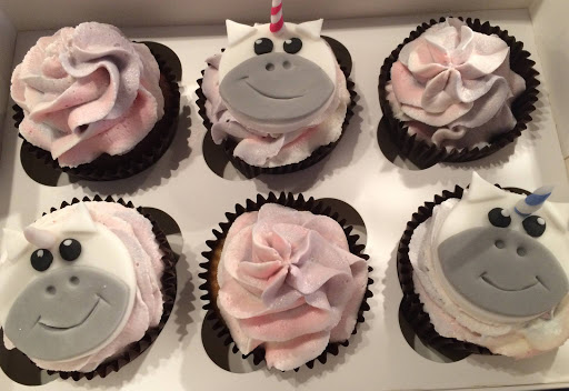 Black's Creative Cakes - Visual