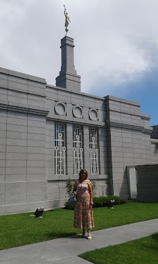 Montevideo Uruguay Templo - La Iglesia de Jesucristo de los Santos de los Últimos Días, Author: Maria Bonilla