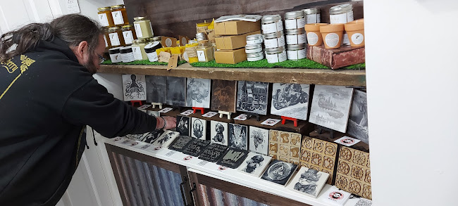 Crafter's Cottage Open Times