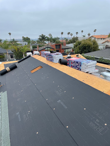 Peak Builders & Roofers of San Diego